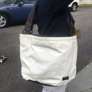 NWOT keen harvest shoulder bag